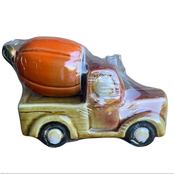 Salt Pepper Shaker Set Autumn Pumpkin Farm Truck Artisan Hand Painted Ceramic - Picture 2 of 10